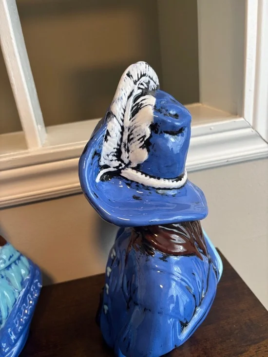 Vintage Style Ceramic Bust Set Nautical Couple Blue Hand Painted Decor - Picture 6 of 10